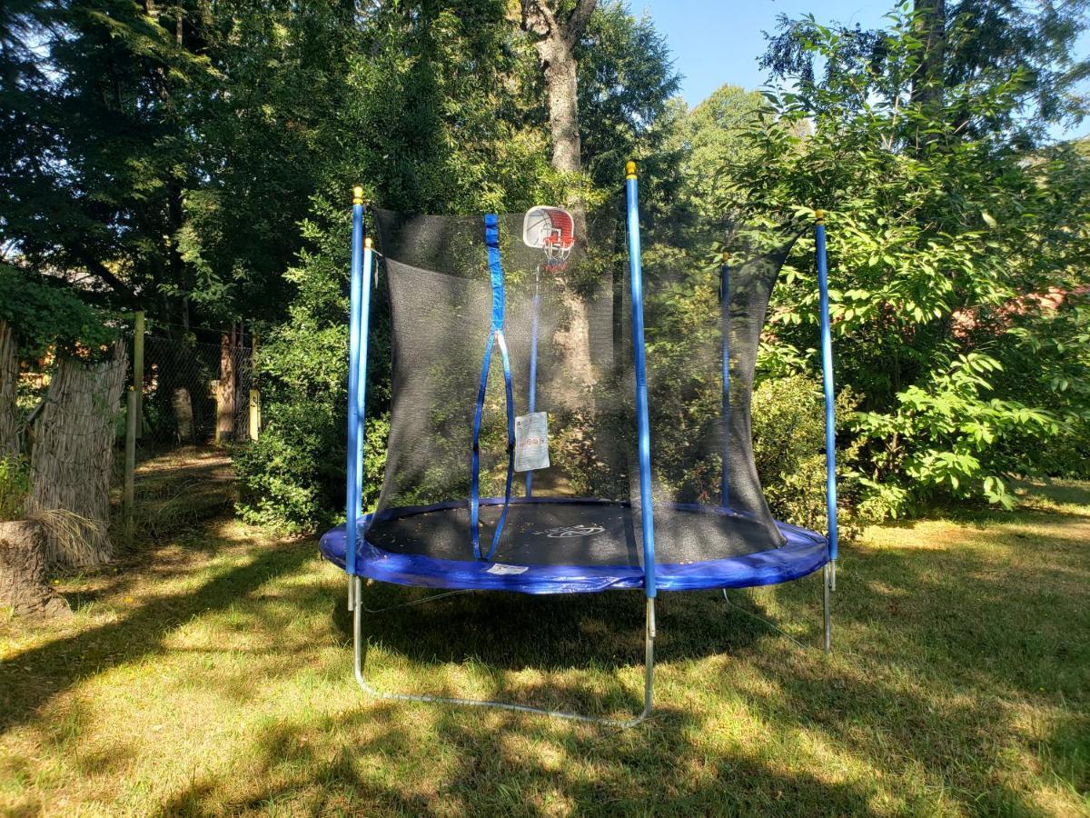 La Casa Del Arbol Cabanas-piscina-tinajas Casa de férias